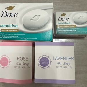 Dove Sensitive Moisturizing Cream and Bar Soaps Set
